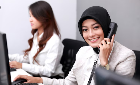 staf customer service