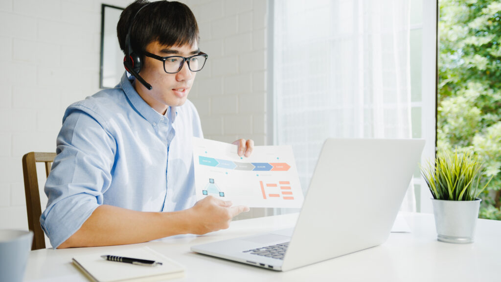 Mengukur Kinerja dengan KPI Customer Service yang Tepat